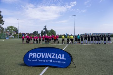 Bild 9 - B-Juniorinnen Pokalfinale SV Henstedt Ulzburg - SG Holstein Sued : 2:0